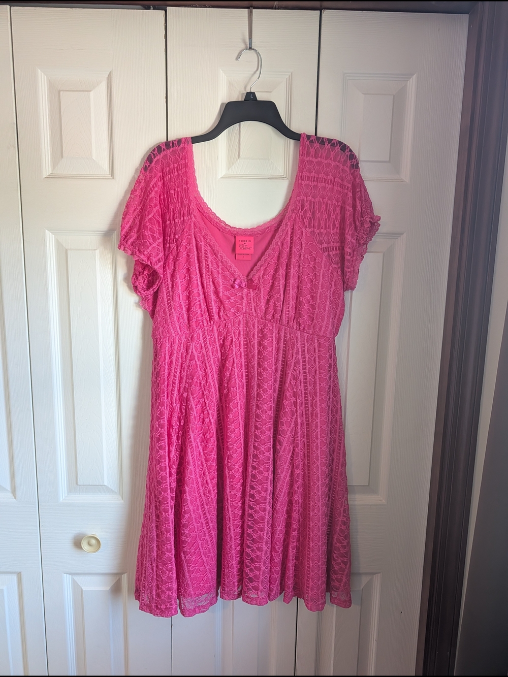 torrid Hot Pink Betsey Johnson Puff Sleeve Dress - Picture 2 of 5